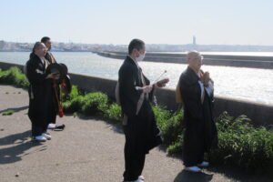 ４月１６日妙福寺本堂にて川施餓鬼法要が行われました。