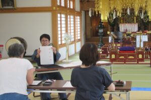 9月14日妙見宮にて書道教室が開催されました。次回は23日、10月は12日、25日です。