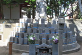 11月23日　夭折精霊慰霊祭が行われます。