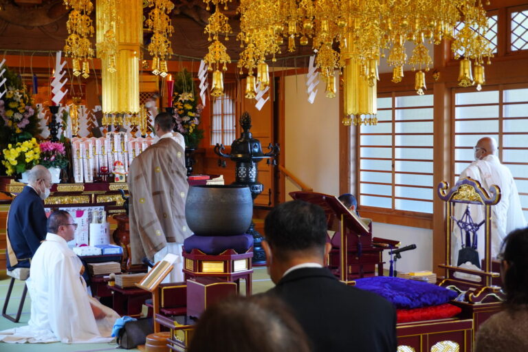 投稿についてもっと詳しく １月１日～３日初詣祈祷が行われました。