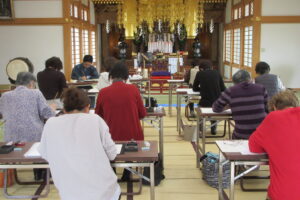 3月15日・29日　妙見宮にて書道教室が開催されました。4月は5日、19日です。